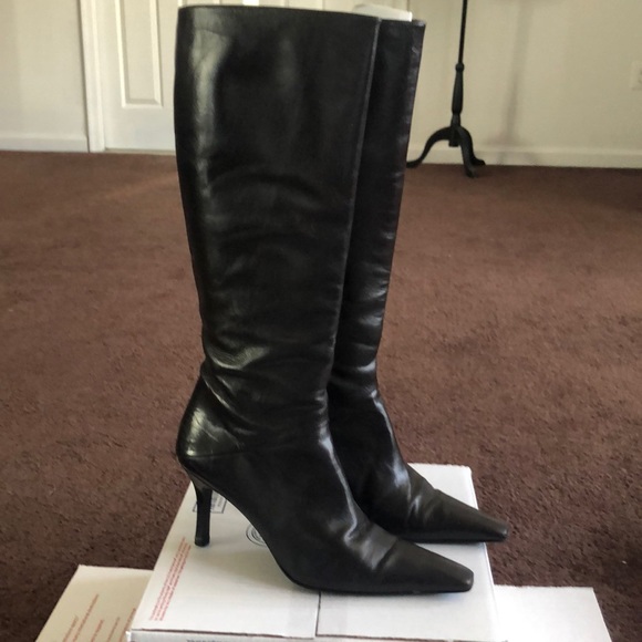 Stuart Weitzman Shoes - PRICE FIRM Stuart Weitzman Black Leather Heeled Boots